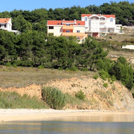 Apartments By The Sea Vlasici, Pag - 9324 Bagian luar foto