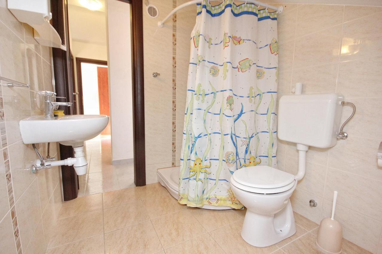 Apartments By The Sea Vlasici, Pag - 9324 Bagian luar foto