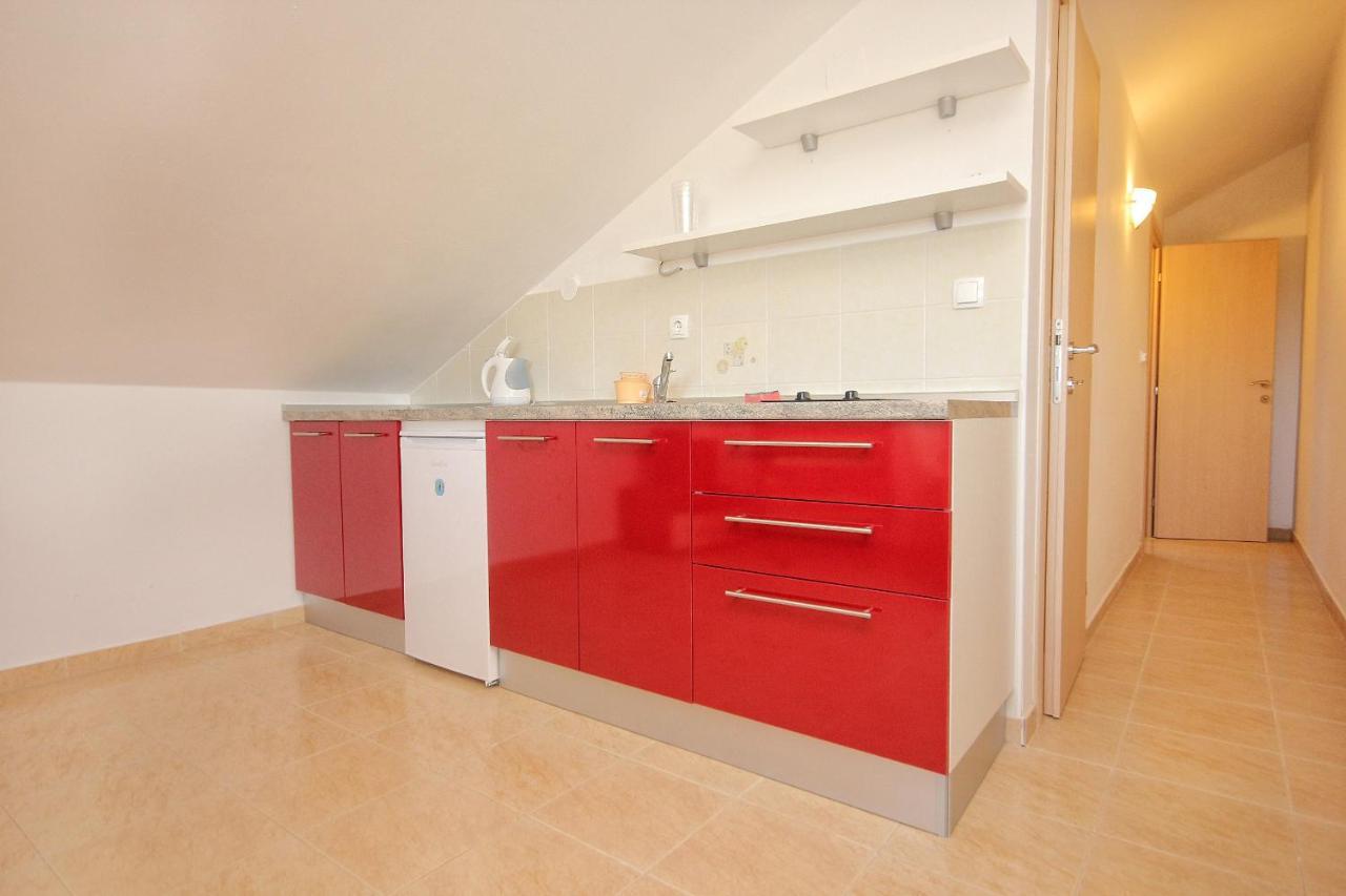 Apartments By The Sea Vlasici, Pag - 9324 Bagian luar foto