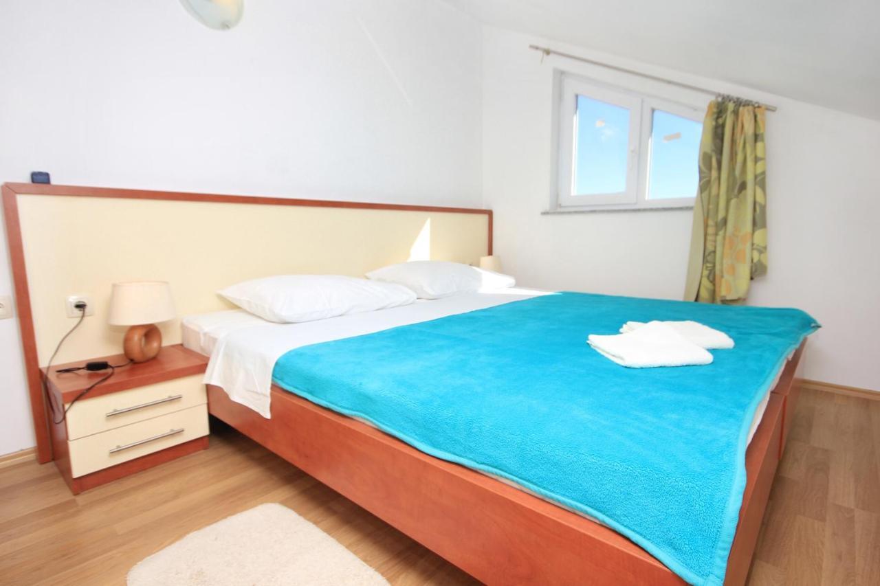 Apartments By The Sea Vlasici, Pag - 9324 Bagian luar foto