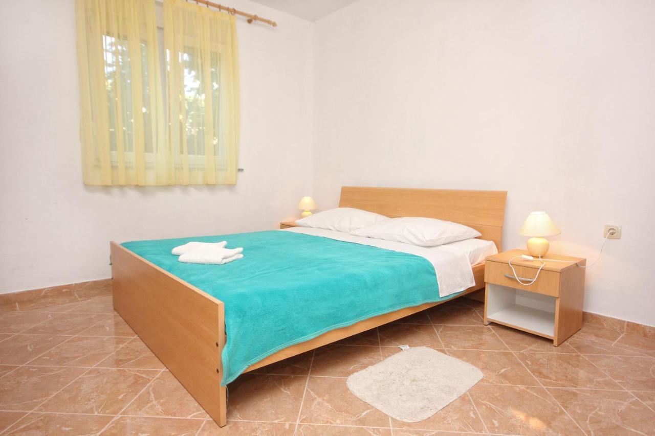 Apartments By The Sea Vlasici, Pag - 9324 Bagian luar foto