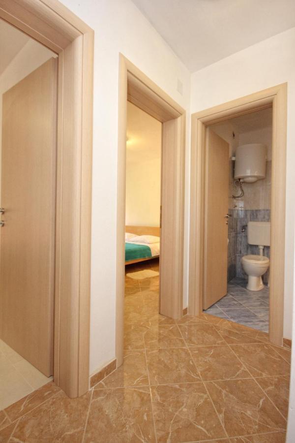 Apartments By The Sea Vlasici, Pag - 9324 Bagian luar foto