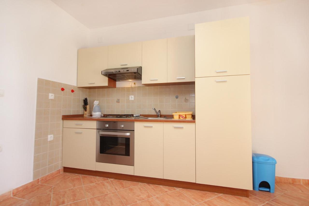 Apartments By The Sea Vlasici, Pag - 9324 Bagian luar foto