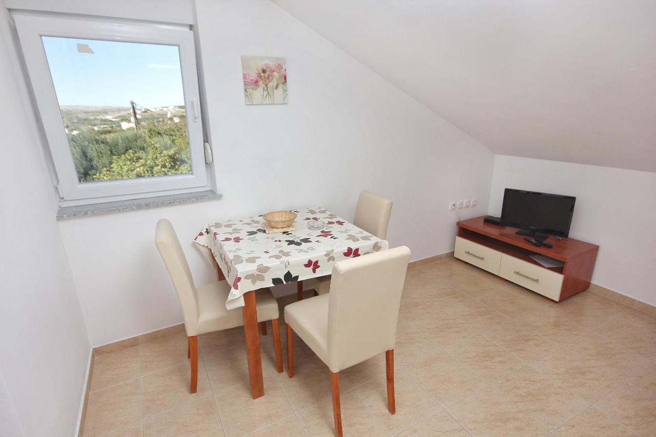 Apartments By The Sea Vlasici, Pag - 9324 Bagian luar foto